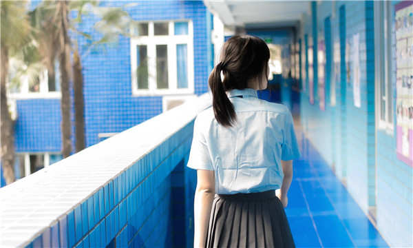 东成镇如何找到一个可以帮助我生孩子的女人？